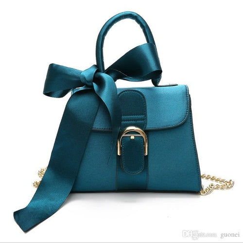 Sleek women hand bag